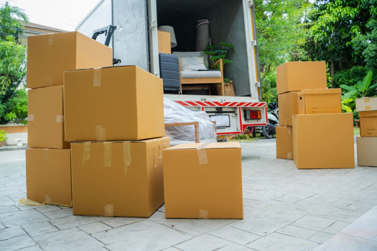 Moving Woes? Say Goodbye to Worry: Your Guide to Household Mover Insurance with Cal-Society!